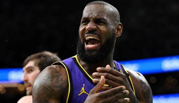 开云体育平台-湖人噩耗！腹股沟旧伤复发 詹姆斯恐休战数周